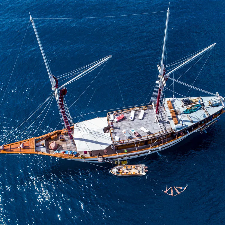 Tiare-cruise-yachtcharterindonesia